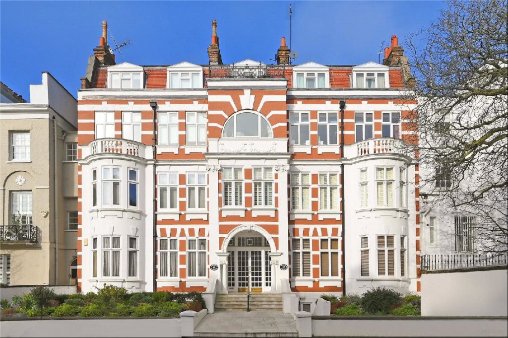 Mansion block St Johns Wood